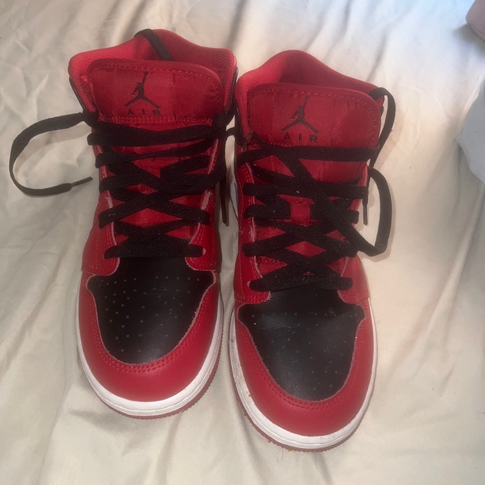 Red and black just like new